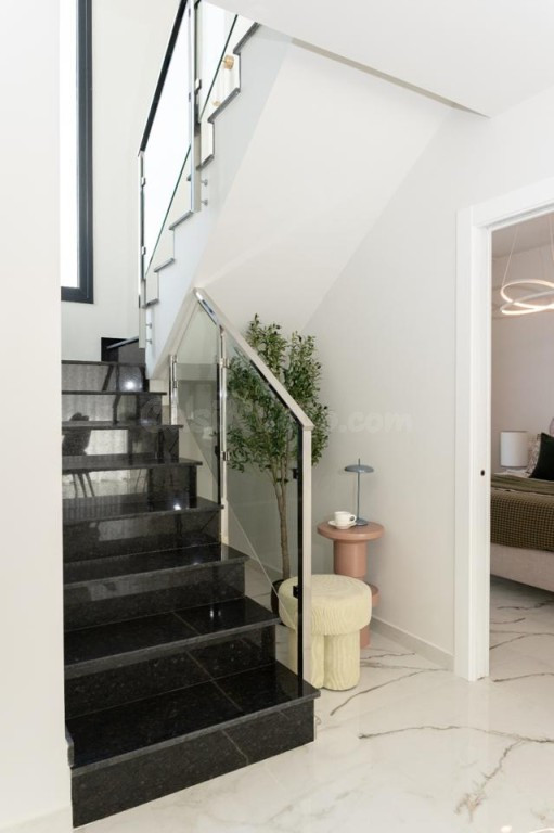 Villa con un estilo moderno para entrar a vivir con esa comodidad y sostenibilidad, en Cuidad Quesada. - foto 5