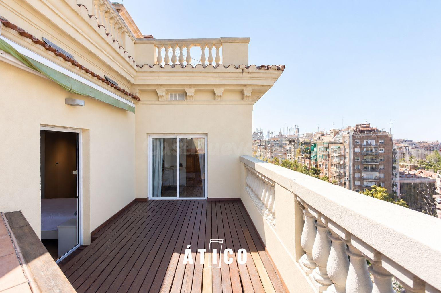 ESPECTACULAR ÁTICO CON GRAN TERRAZA Y VISTAS DESPEJADAS EN JOSEP TARRADELLAS