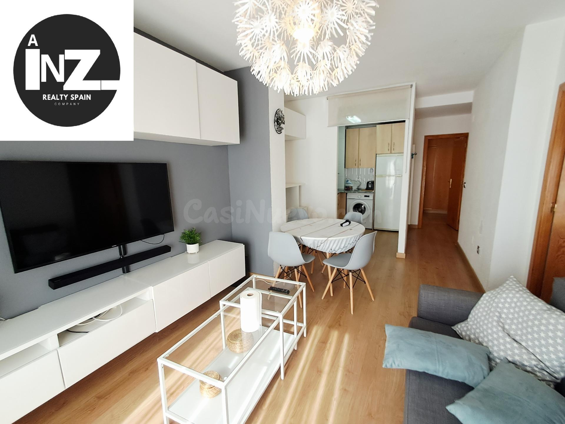 SE ALQUILA PRECIOSO PISO EN LA ALBERCA 2 DORMITORIOS  – ZONA DEL MALECÓN