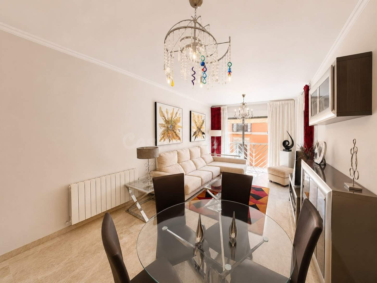 Elegante vivienda en esquina con garaje OPCIONAL en pleno centro de Alicante (Castaños / Santa Bárbara).