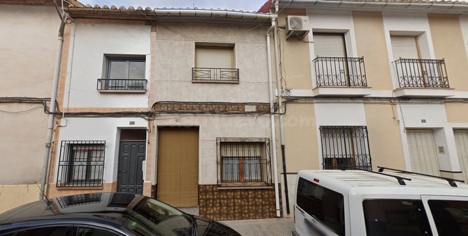OPORTUNIDAD VENTA CASA EN JUMILLA  (ALQUILADO )