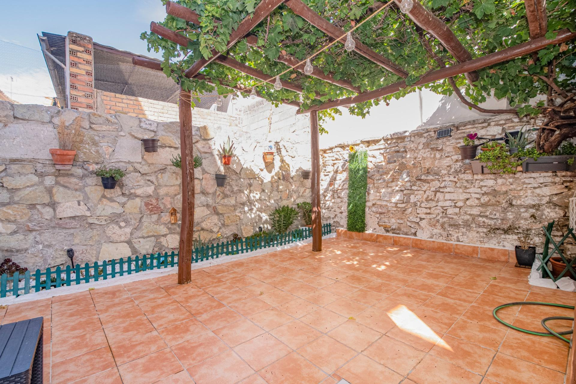 UNA CASA CON ENCANTO, ALMA Y MUCHO QUE CONTAR EN EL CORAZÓN DE ATARFE