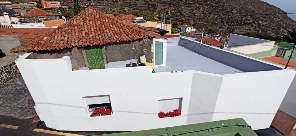 CASA TERRERA CON JARDÍN EN IGUESTE DE CANDELARIA, TENERIFE, ISLAS CANARIAS, ESPAÑA