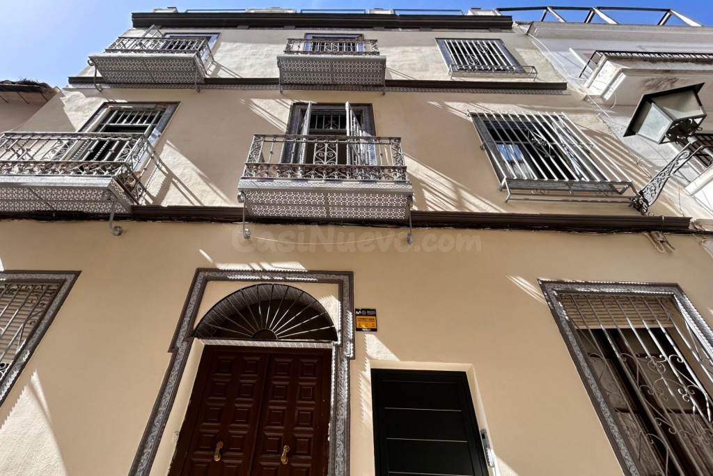 Edificio en venta en Calle Adolfo Cuellar junto a calle Zaragoza y Plaza Nueva !!!