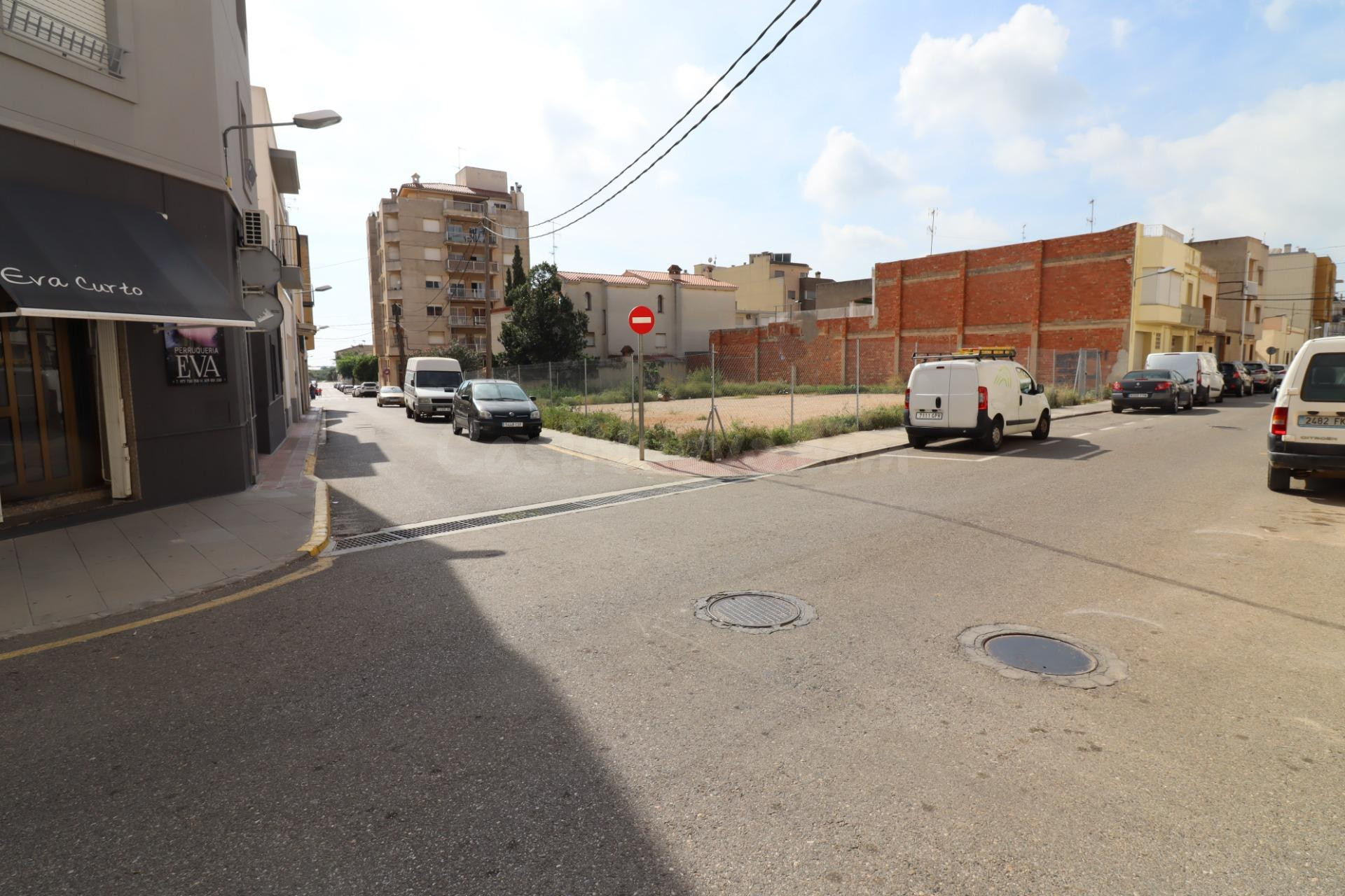 Solar urbano consolidado en el centro de Alcanar
