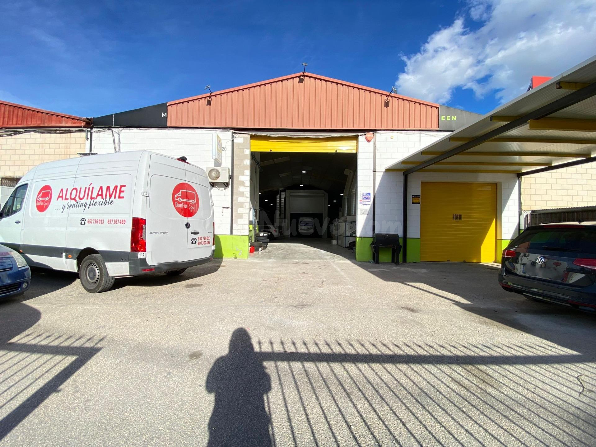 SE VENDE NAVE INDUSTRIAL EN PLENO FUNCIONAMIENTO EN EL PLA DE LA VALLONGA