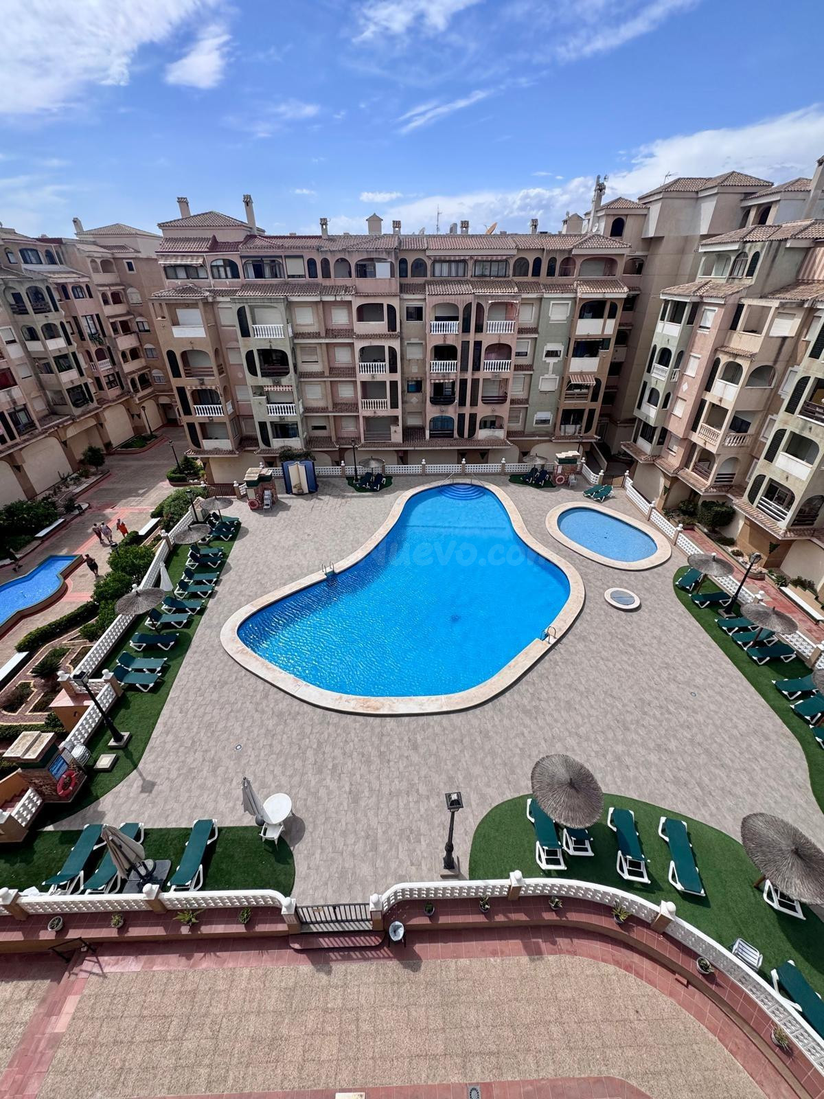 Amplio apartamento de 2 dormitorios con gran terraza en Jardín Botánico