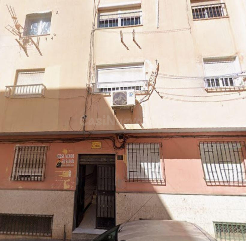 Oportunidad inmobiliaria alquilada en Almería capital - Compra sin intermediarios