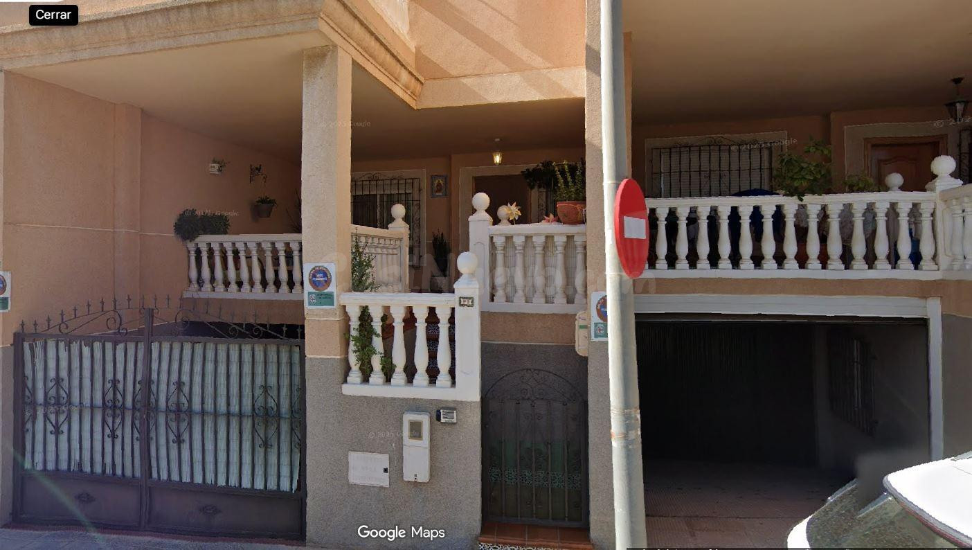 Oportunidad inmobiliaria alquilada en Almería capital