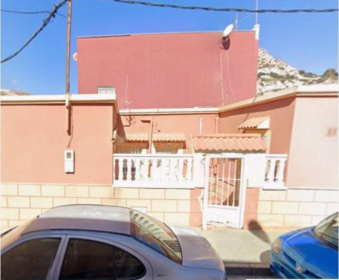 Oportunidad inmueble alquilado en Almería capital