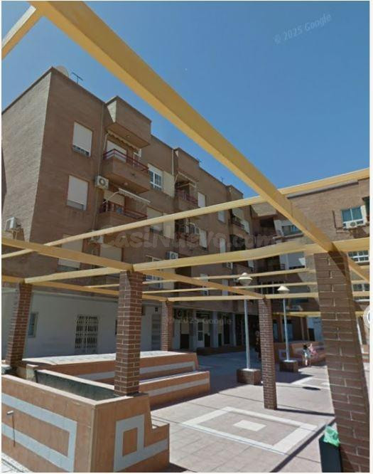 Oportunidad inversión inmobiliaria Almería: inmueble alquilado sin gestión