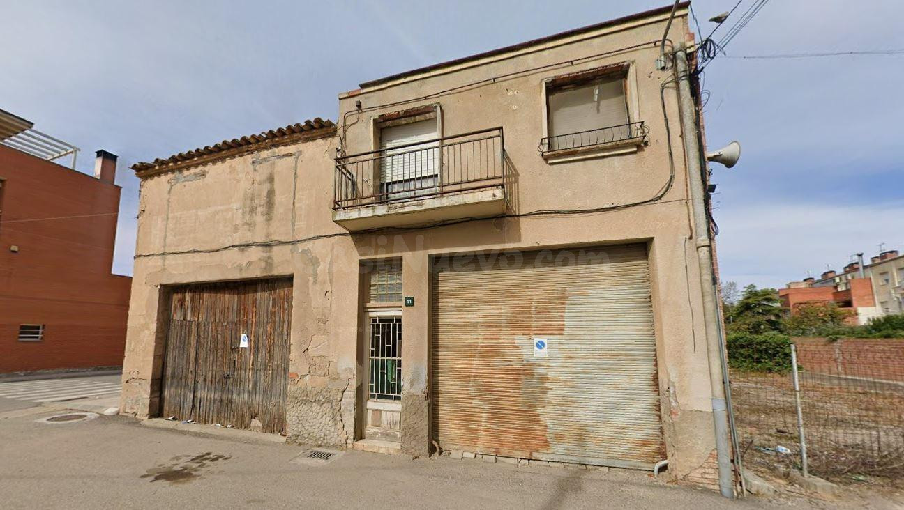 SE VENDE CASA OKUPADA EN C/ HORTES (DE LES) Nº 11 Artesa de 