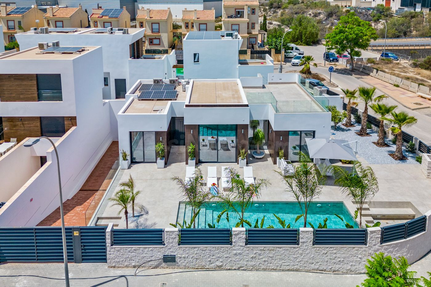 Villa 4 habitaciones 220m² en venta - 1a linea