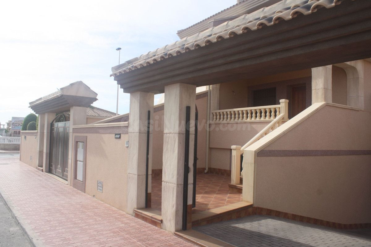 Adosado 2 habitaciones 225m² en venta - torrevieja