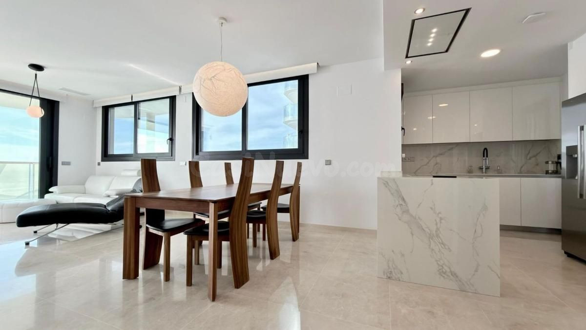 Apartamento 3 habitaciones 304m² en venta - Playa de Poniente