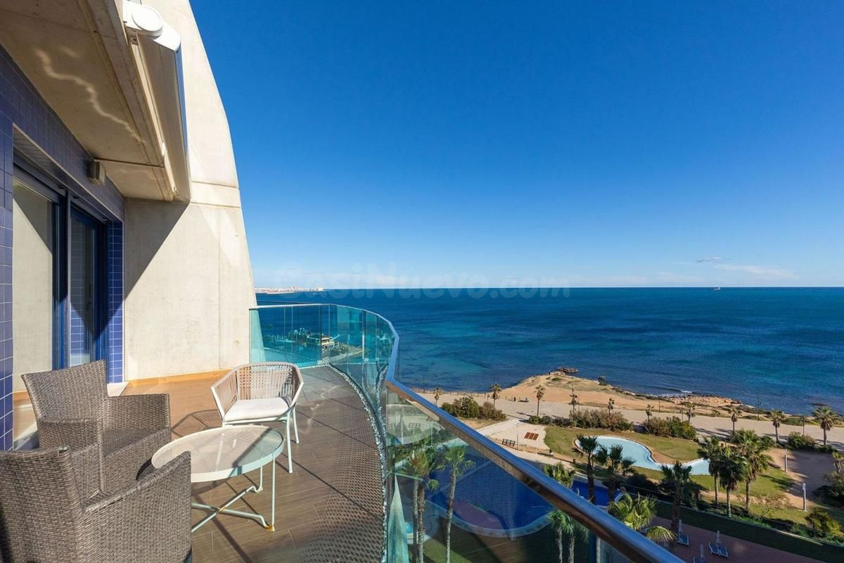 Apartamento 2 habitaciones 175m² en venta - Punta Prima