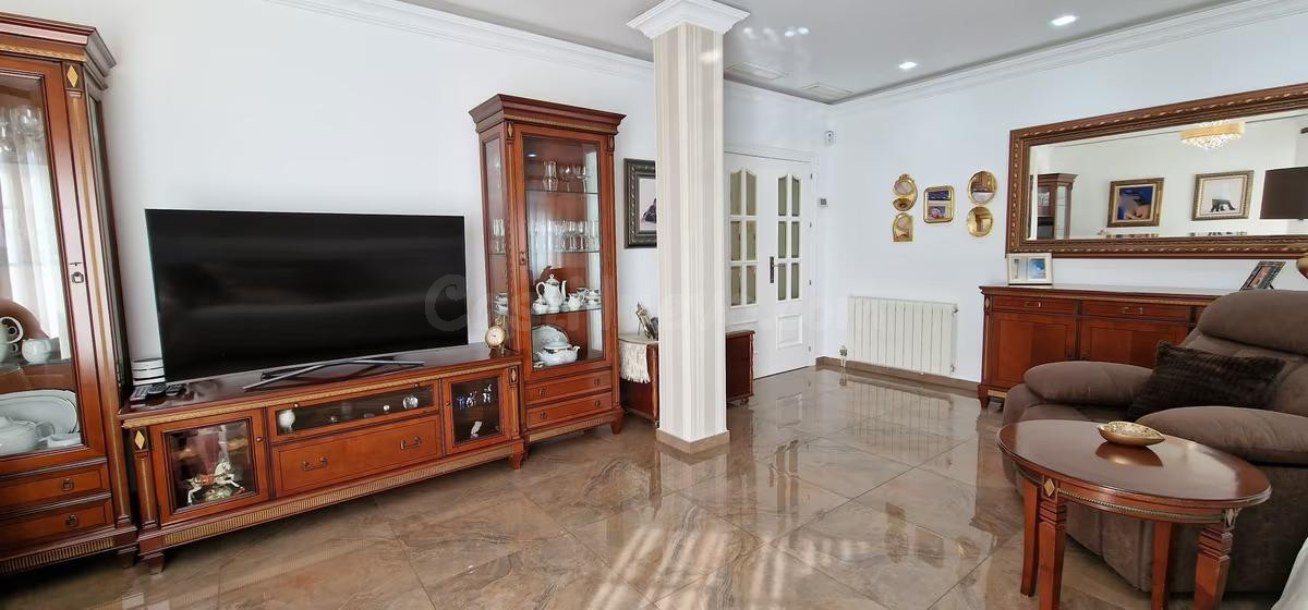 Casa Adosada en Venta en Totana