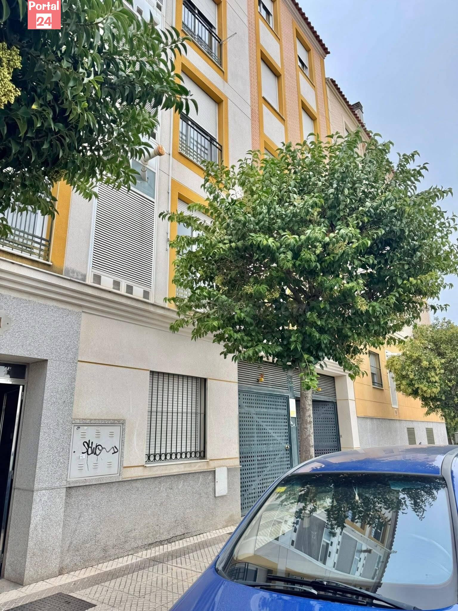 ¡Oportunidad Única! Garaje en La Estación, Badajoz por solo €11.000 ✨