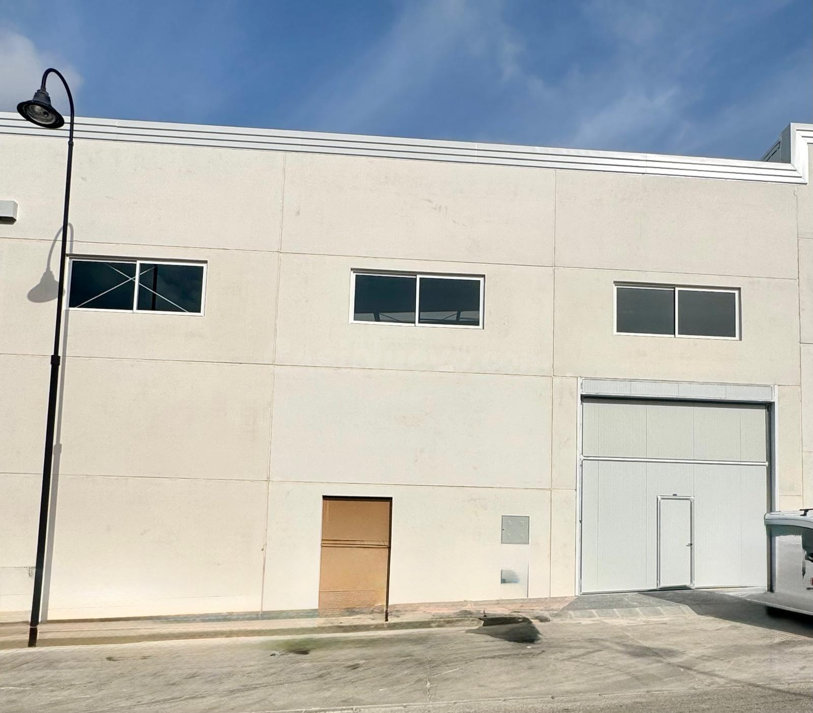 Nave industrial de nueva construcción en el Polígono Industr