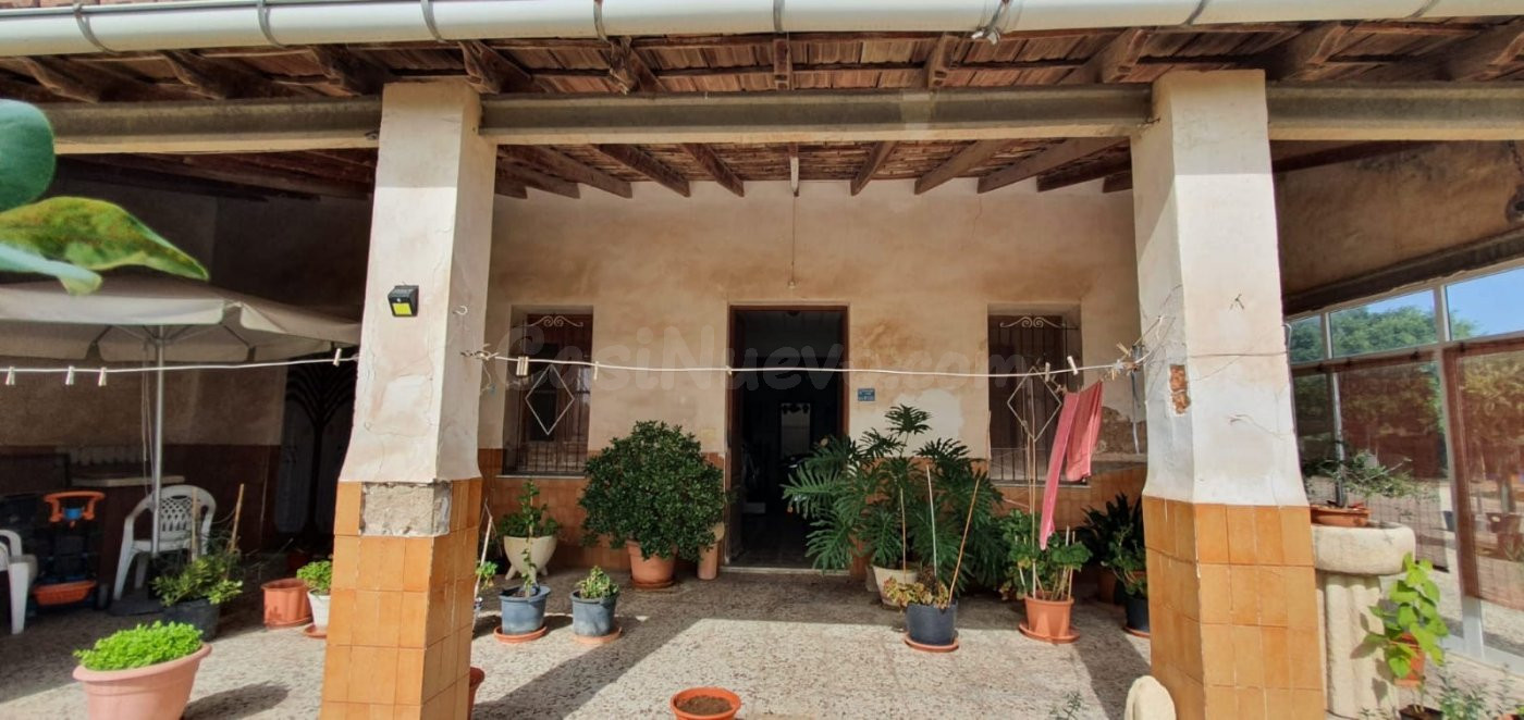 Chalet Típico de Elche en La Hoya
