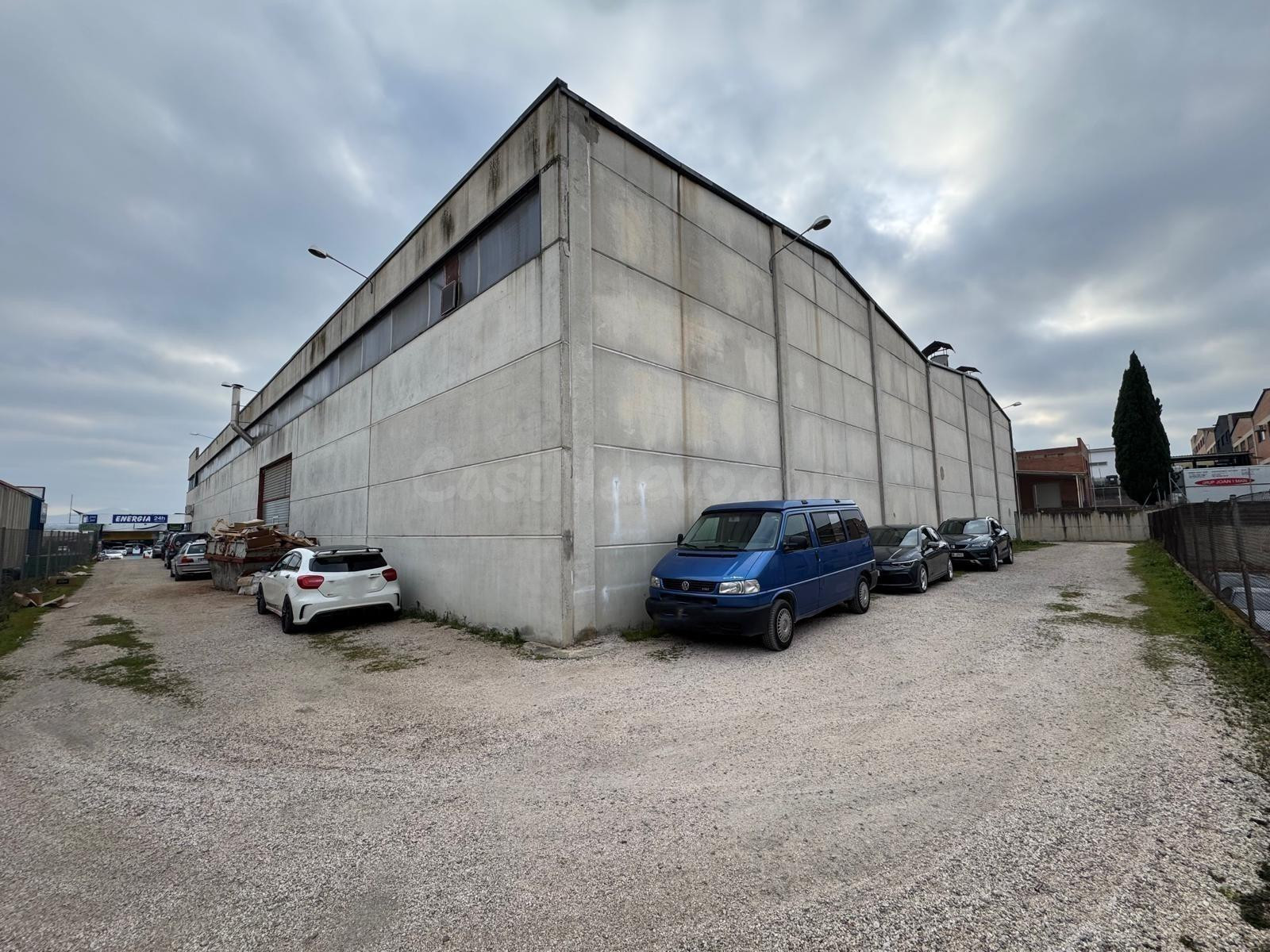 Espectacular nave industrial aislada de 2200 m2 sobre parcel - foto 5