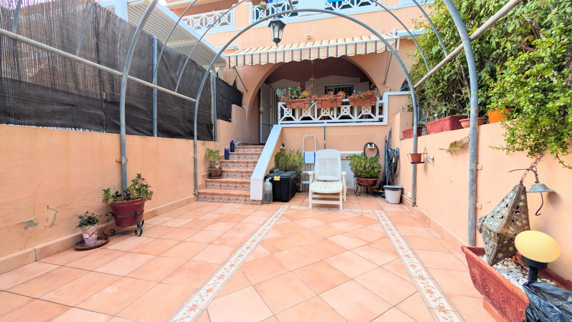 ¡BUNGALOW EN SANTA POLA DEL ESTE, JUNTO AL MAR!