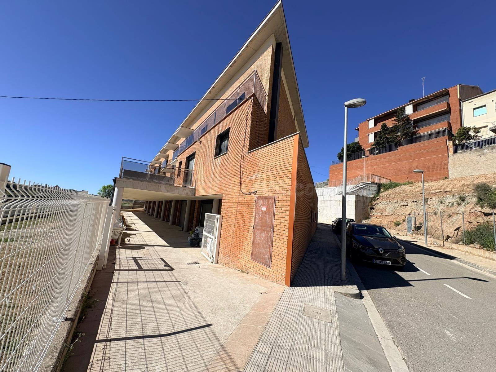 Obra Nova a Cervera- Chalets adosados  de 250m2 construidos, - foto 3
