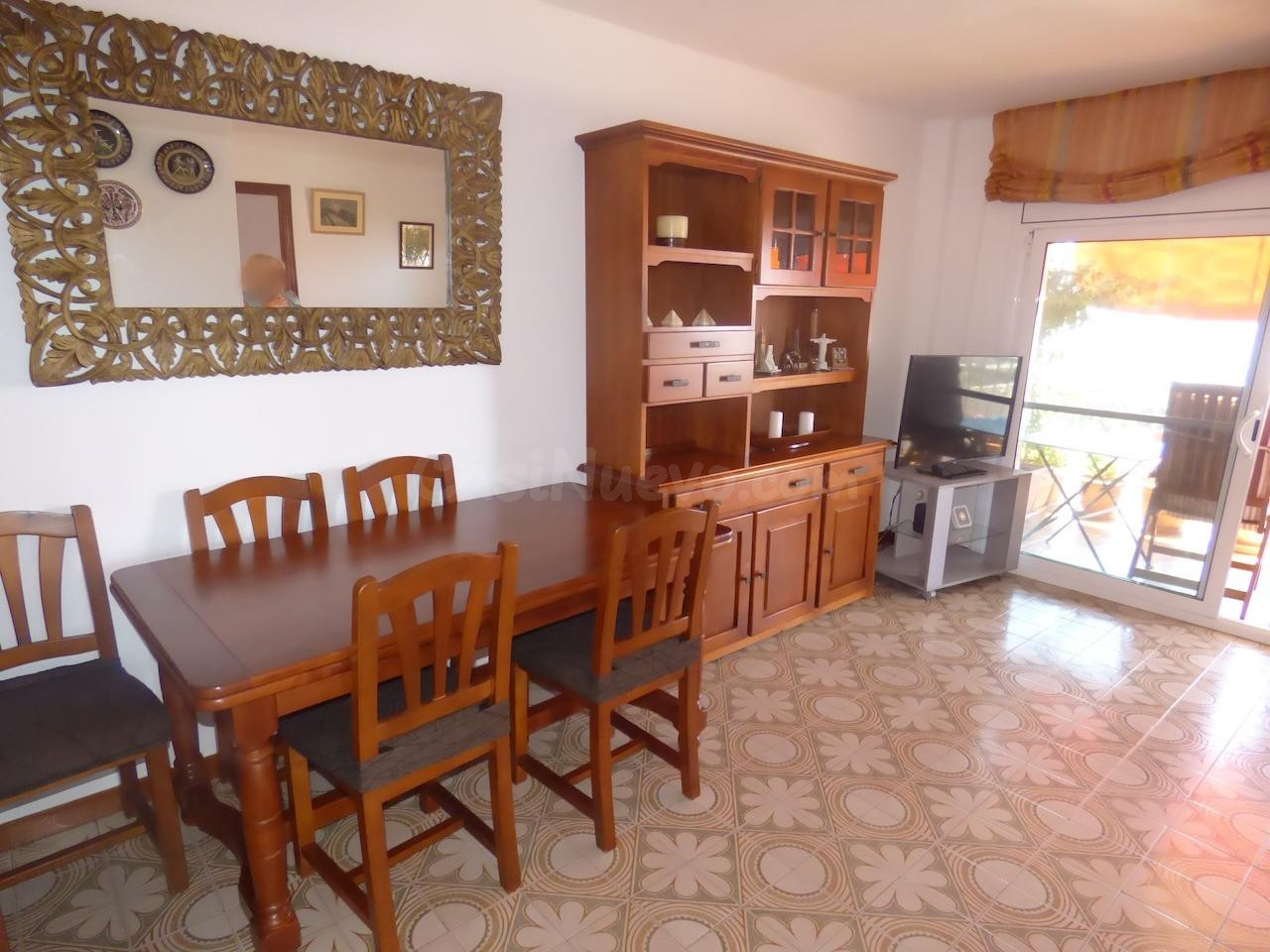 Piso Esquinero de 3 habitaciones con Vistas al Mar en Primera Línea