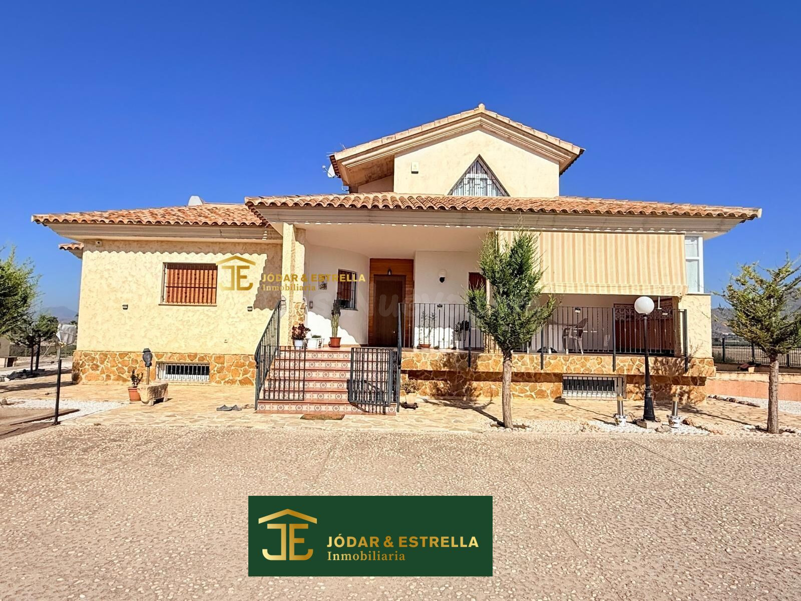Chalet 5 habitaciones 346m² en venta - La Hoya-Almendricos-Purias