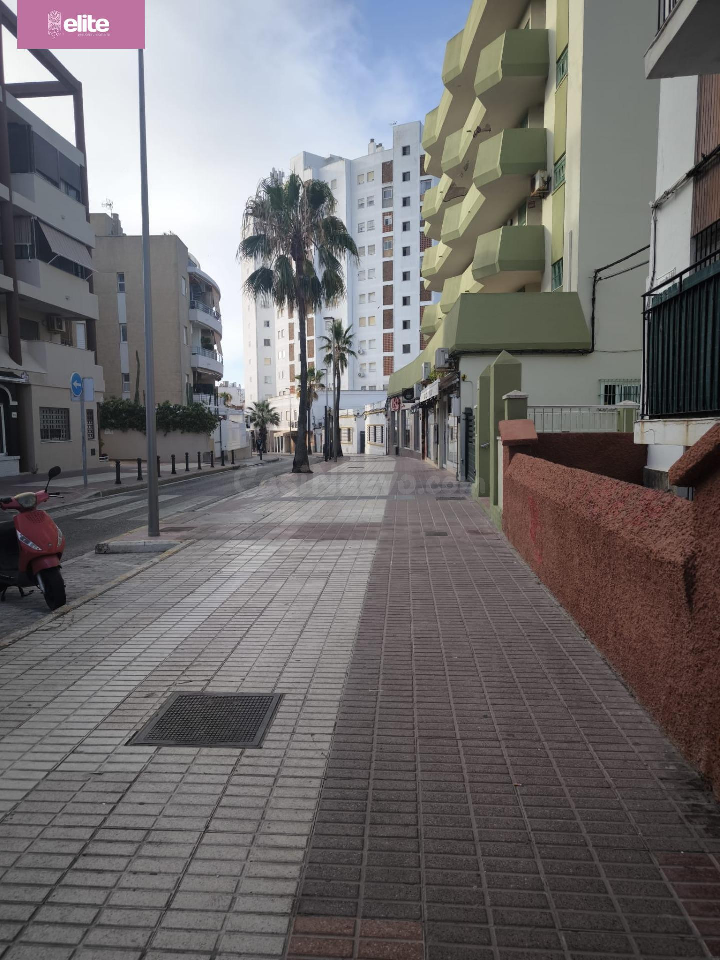 ESTUPENDO DUPLEX EN SEGUNDA LINEA DE PLAYA PARA REFORMAR. PRECIO NEGOCIABLE.