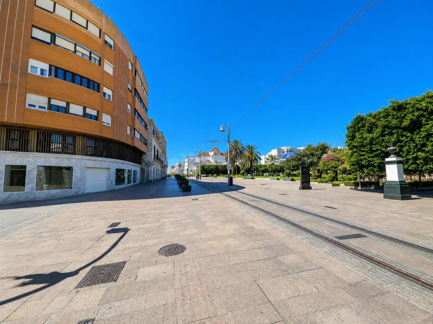Vivienda histórica de  300 m2 con grandes espacios y una espectacular azotea en la calle Real - San Fernando