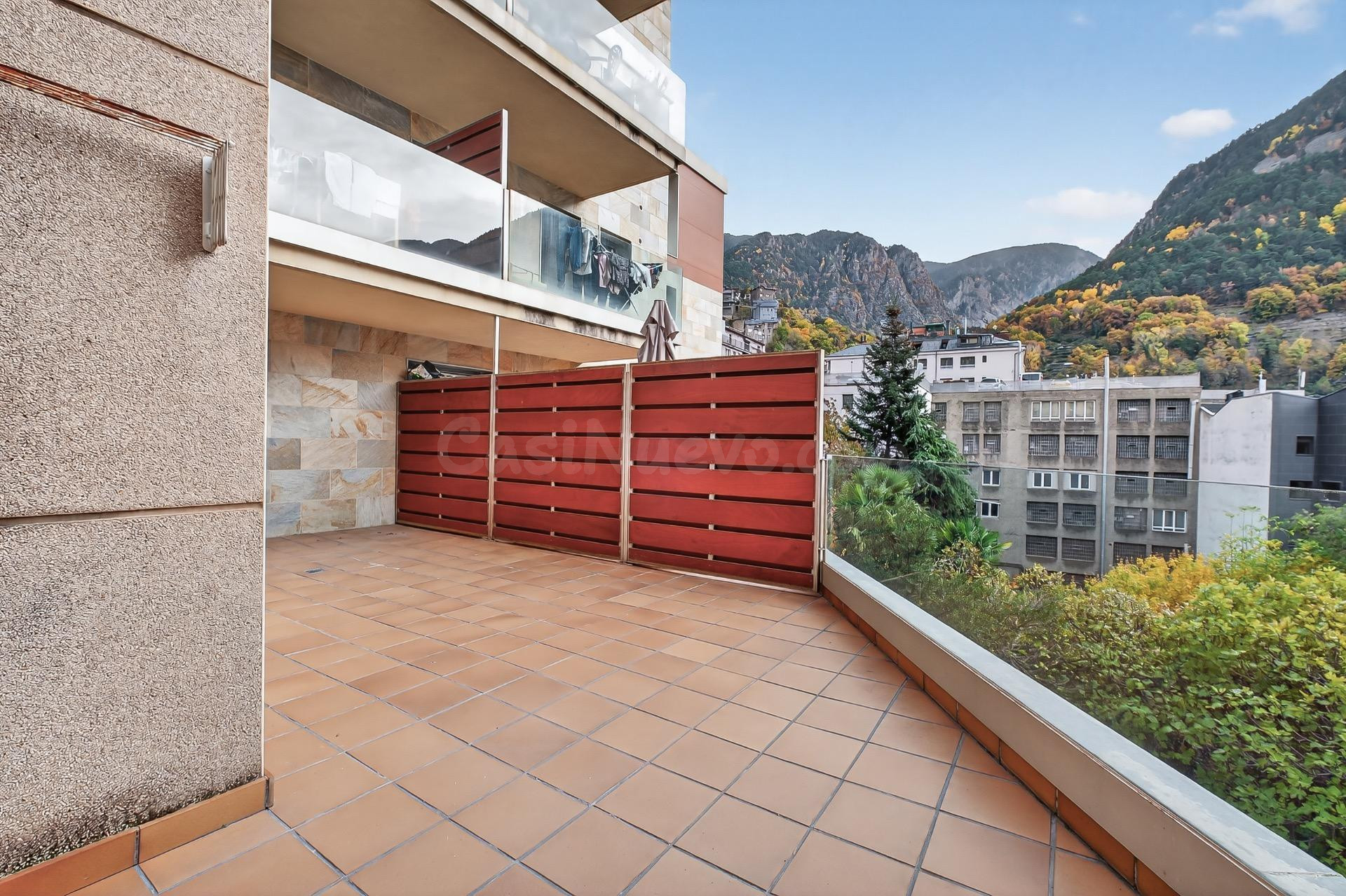 Piso en alquiler en Escaldes-Engordany con 105m2+30m2 de terraza
