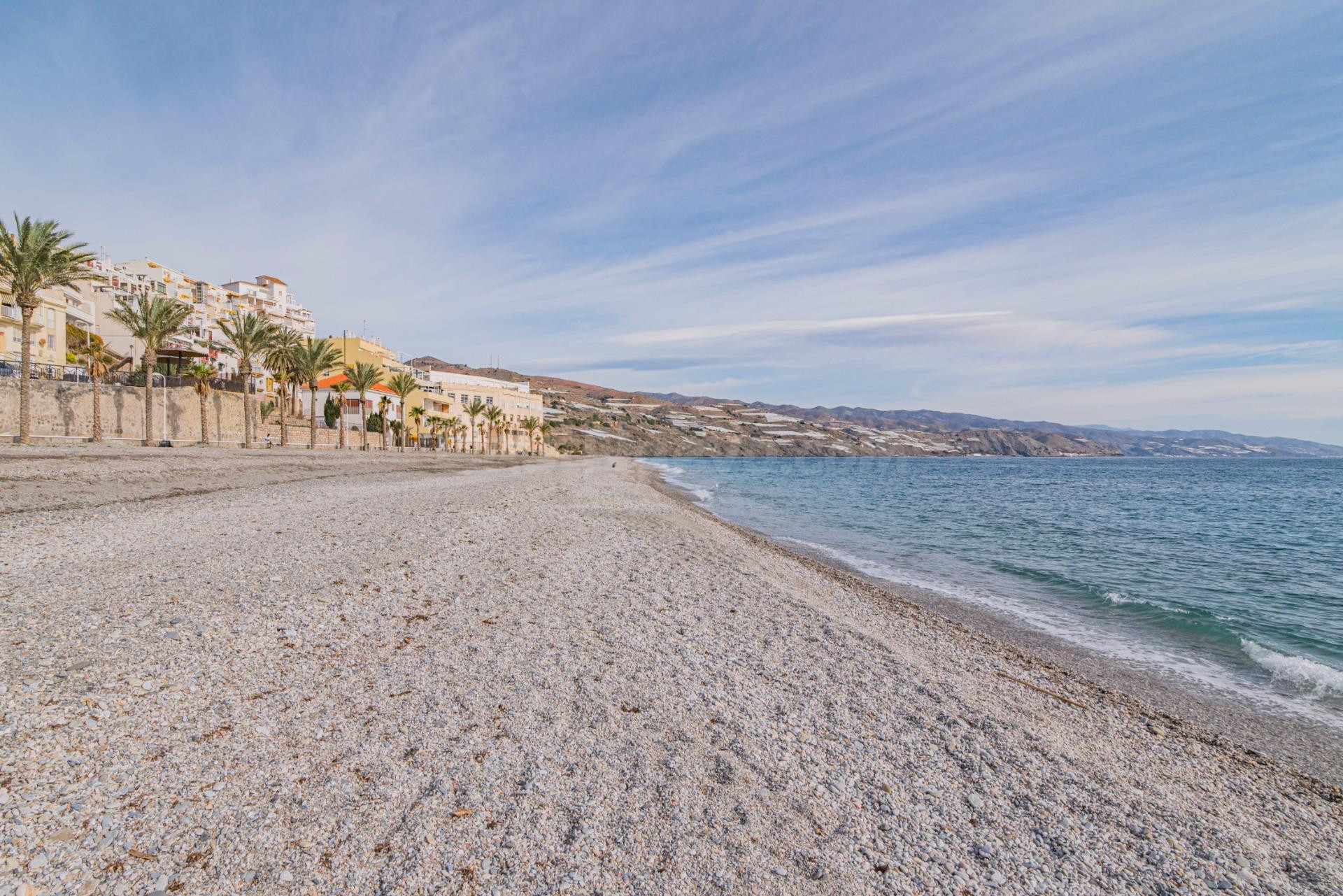 Piso en Venta en Castell de Ferro - foto 3
