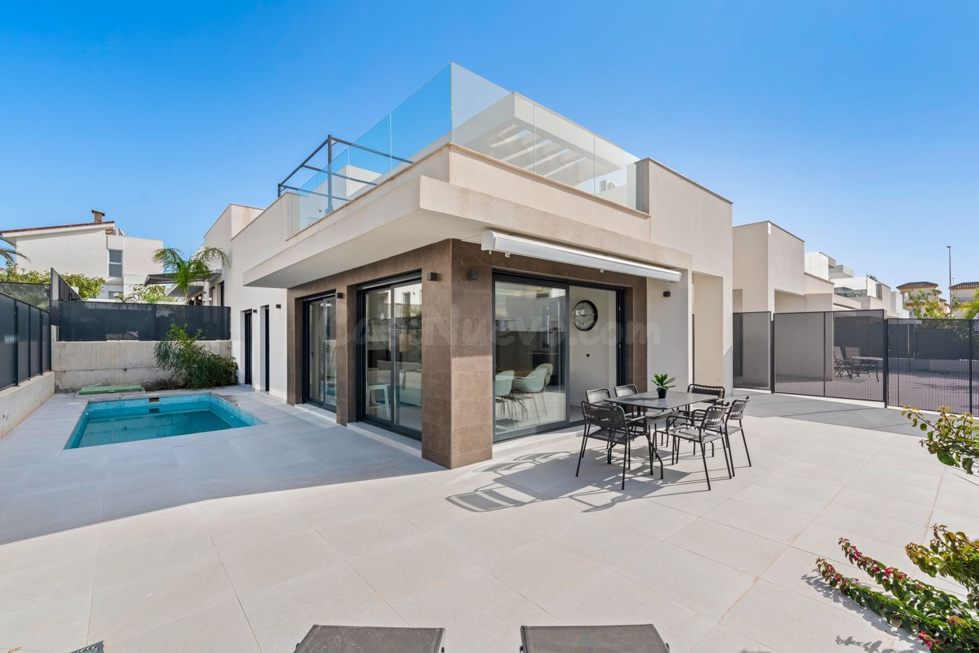 Adosado 3 habitaciones 226m² en venta - La marina