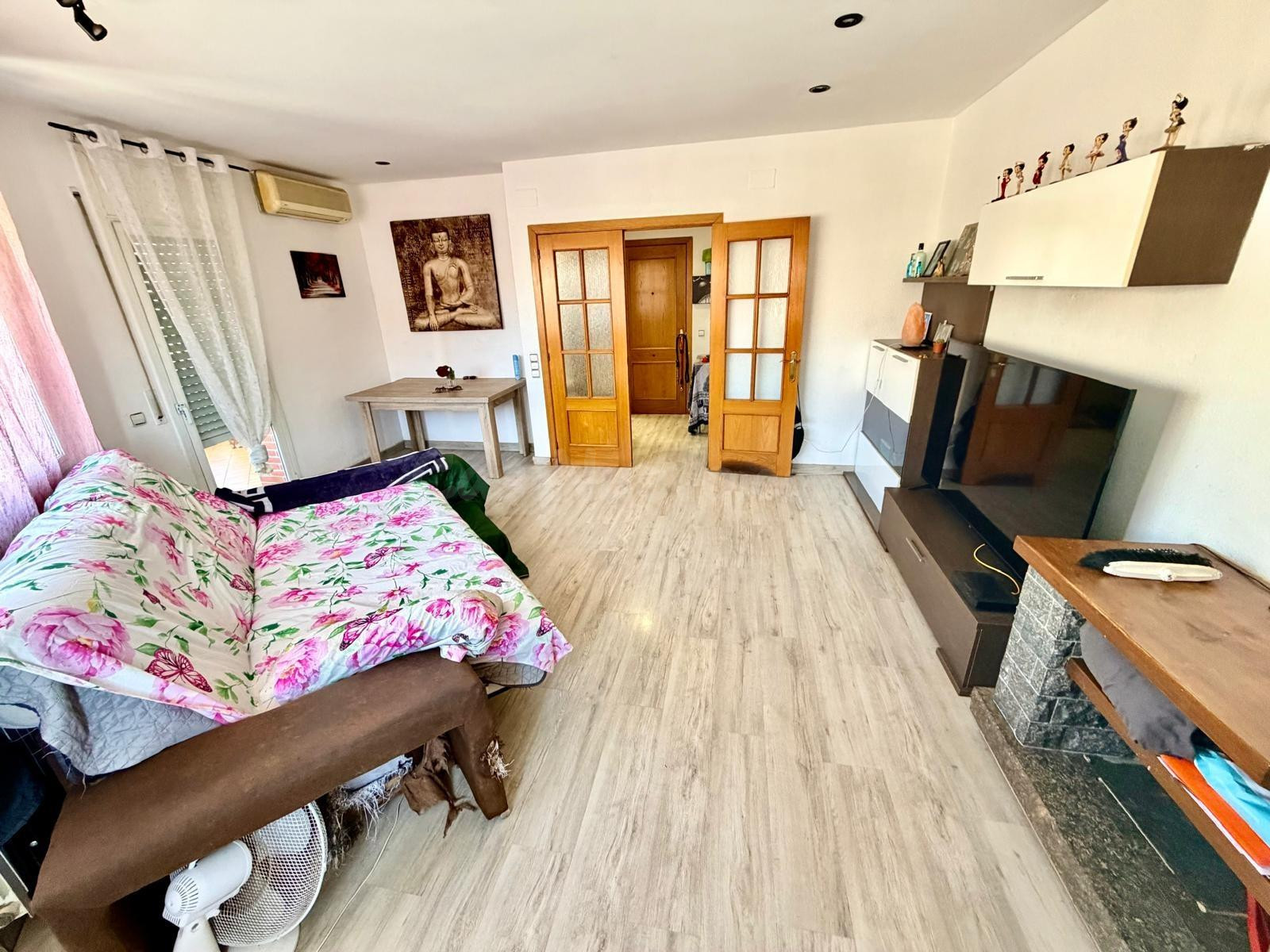 Amplio Piso en Malgrat de Mar, Zona Platja Centre - Oportunidad para Reformar