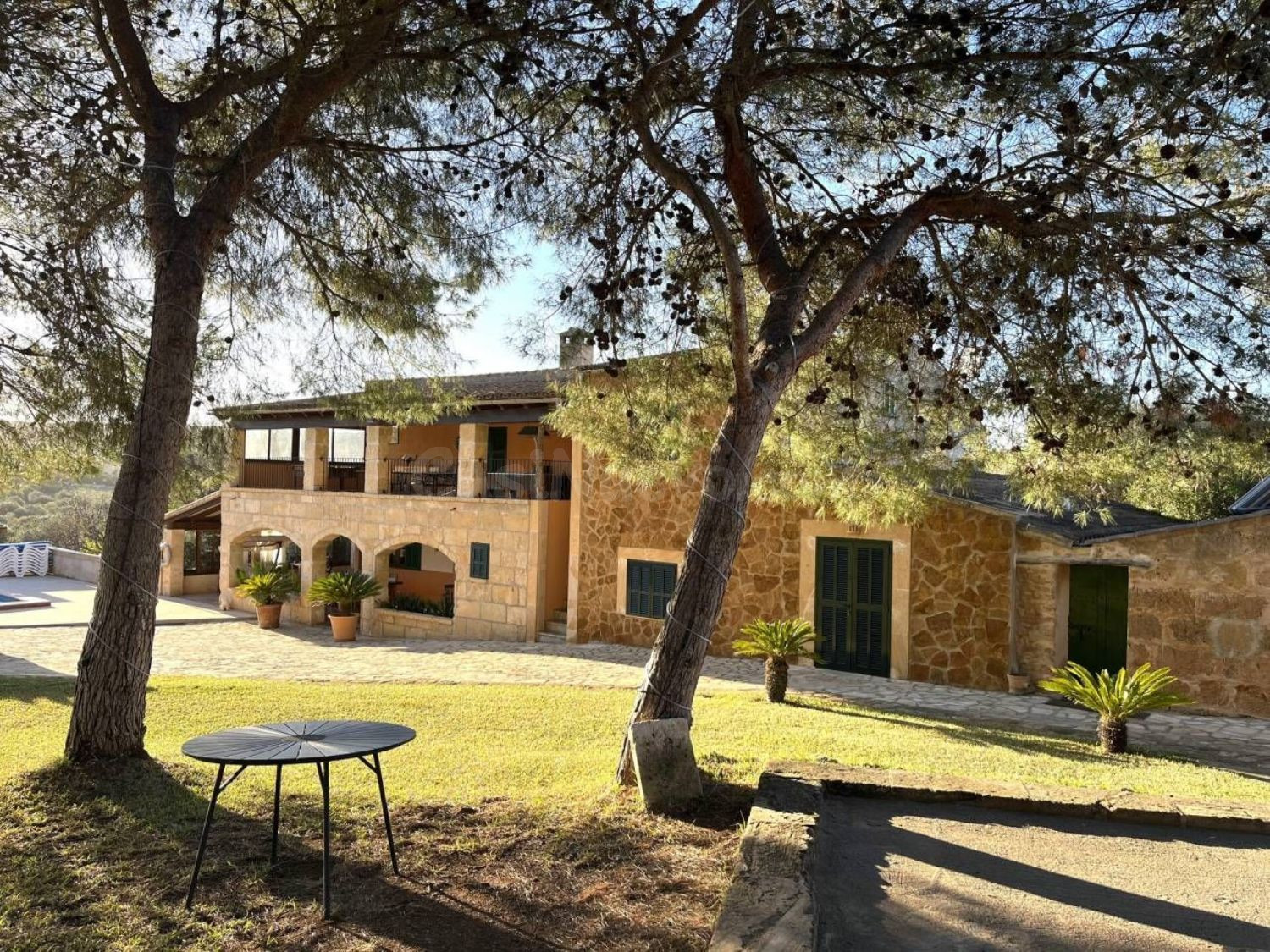 FINCA EXCLUSIVA EN ALQUILER DE INVIERNO – 6 DORMITORIOS EN PLENA NATURALEZA