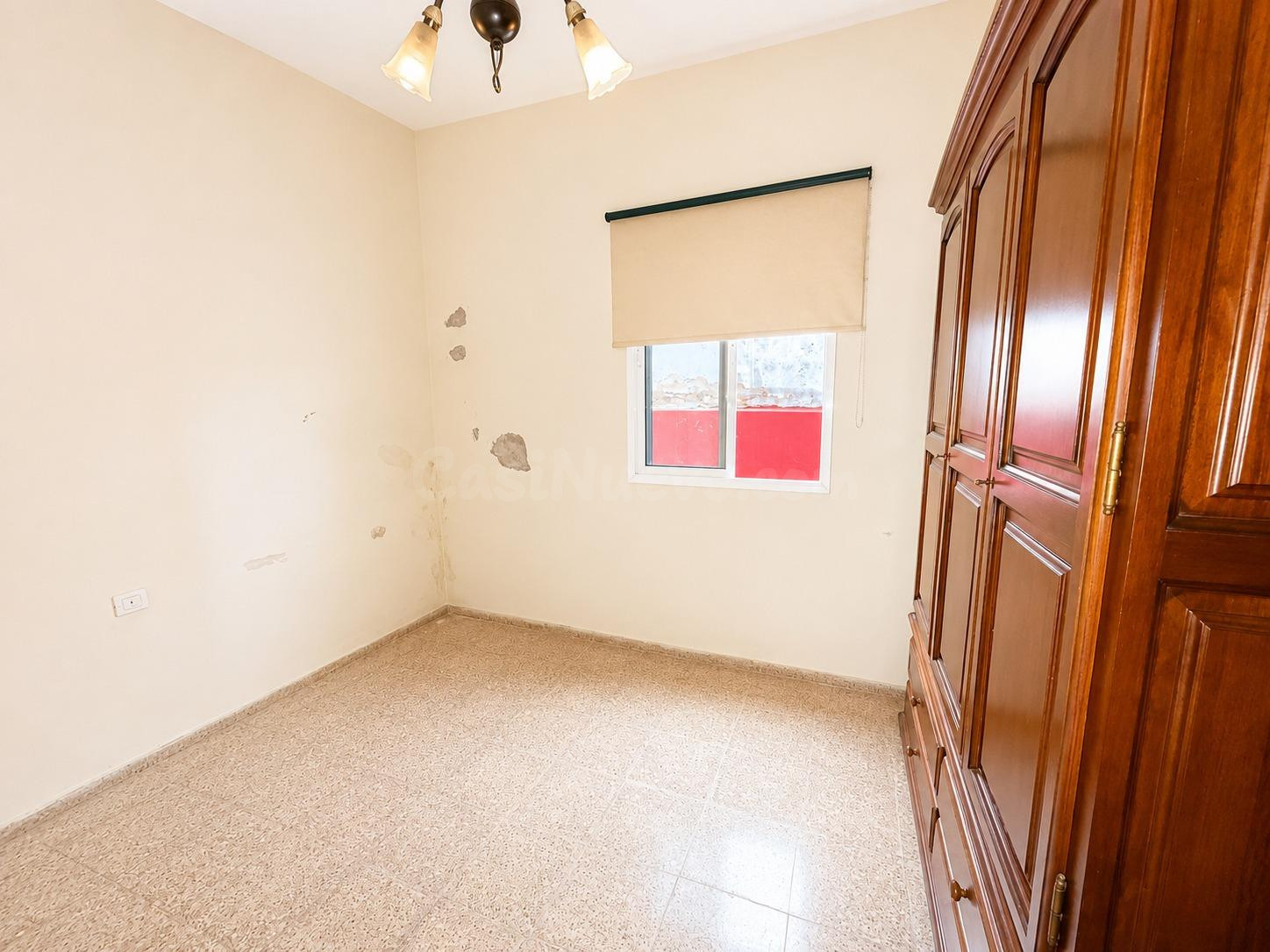 Casa terrera con terreno y acceso directo a la autopista en Icod - foto 5