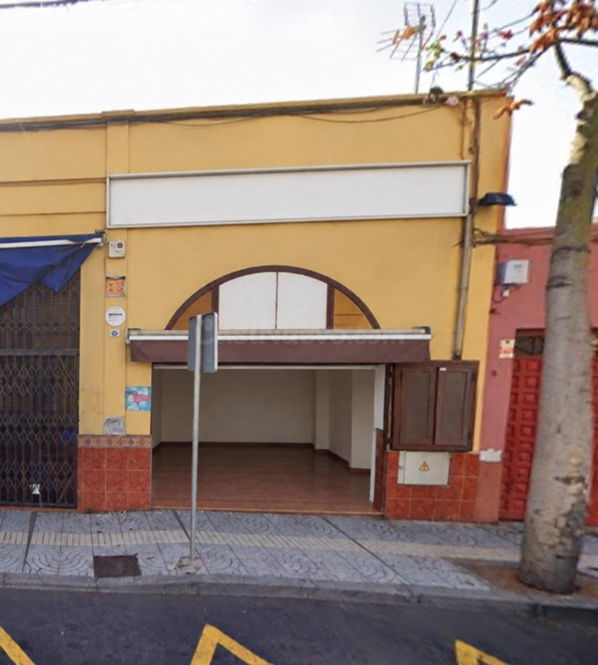 Oportunidad de Inversión en el Corazón de Güímar / Local con Inquilino