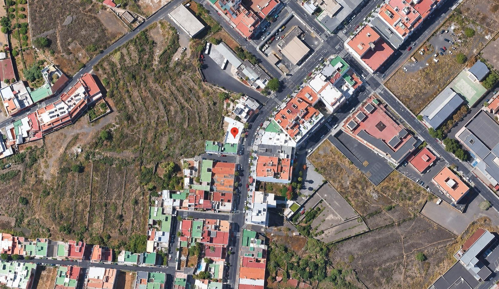 Oportunidad de Inversión - Local Alquilado en Venta en Guimar - foto 5