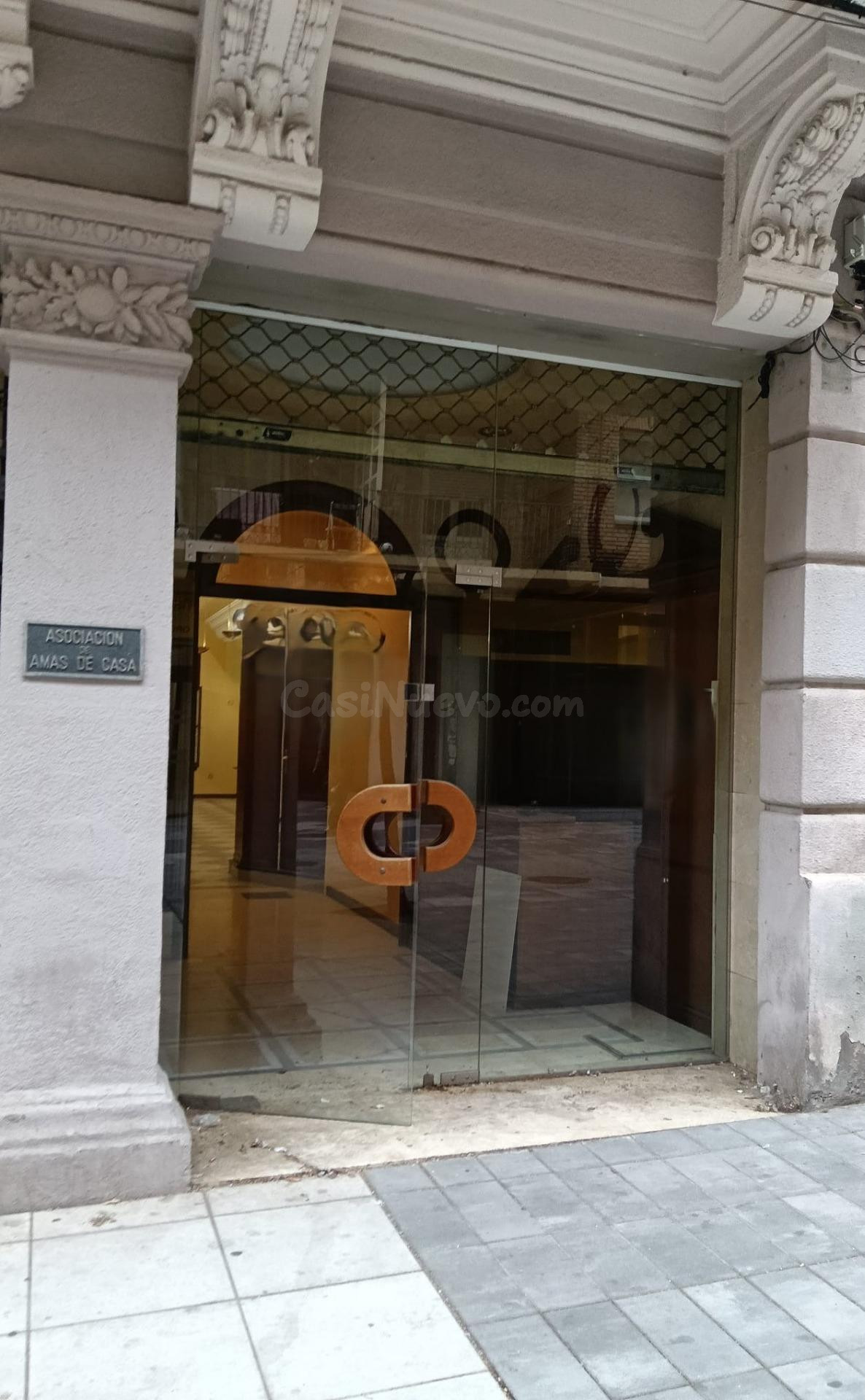 Amplio Local Comercial en la Gran Vía de Logroño - Oportunidad Única