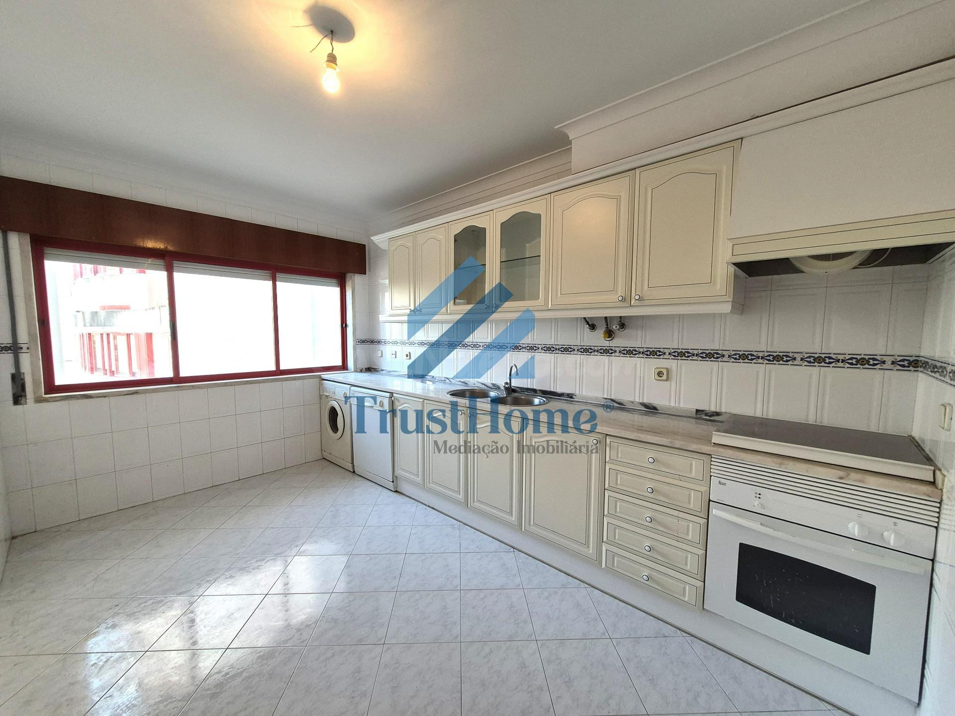 Apartamento 2 habitaciones 105m² en venta - Algueirão - Mem Martins
