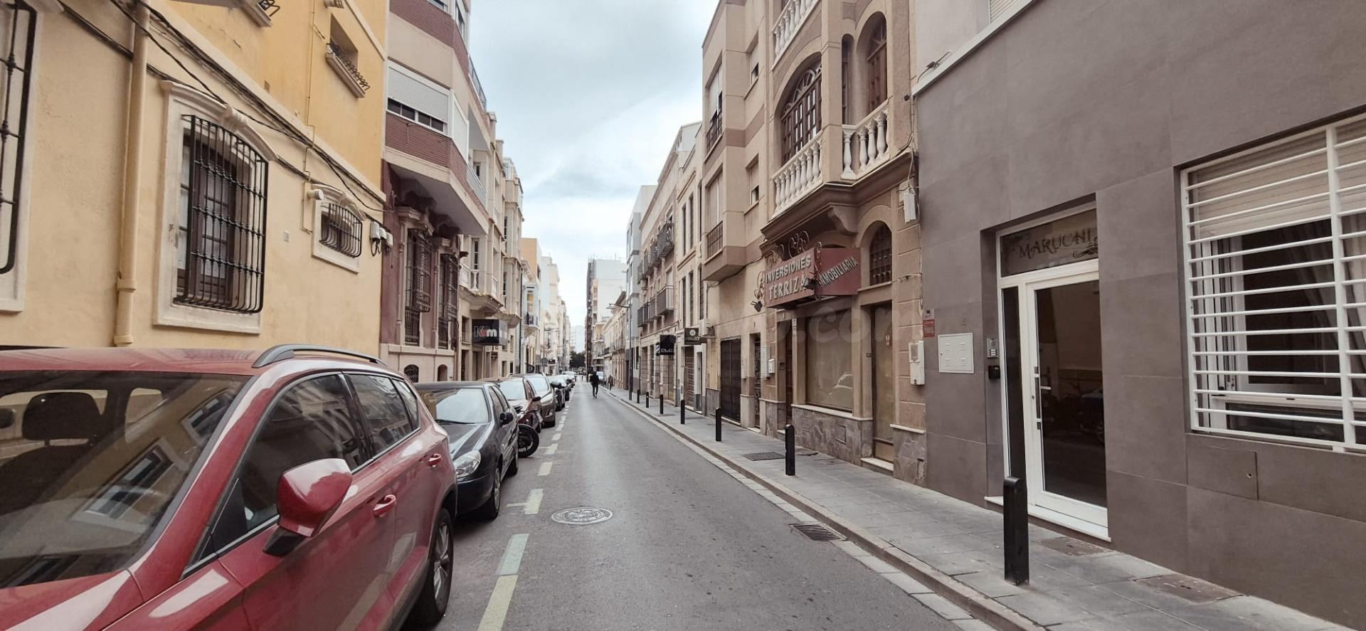 Edificio en venta en pleno centro de Almería – Alta rentabilidad asegurada