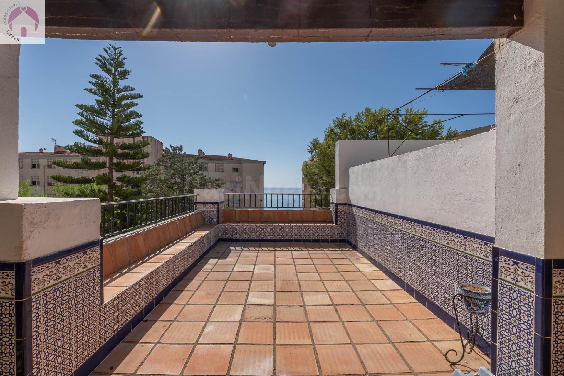 PRECIOSA CASA EN URBANIZACION PRIVADA VELILLA ALMUÑECAR PLAYA TROPICAL