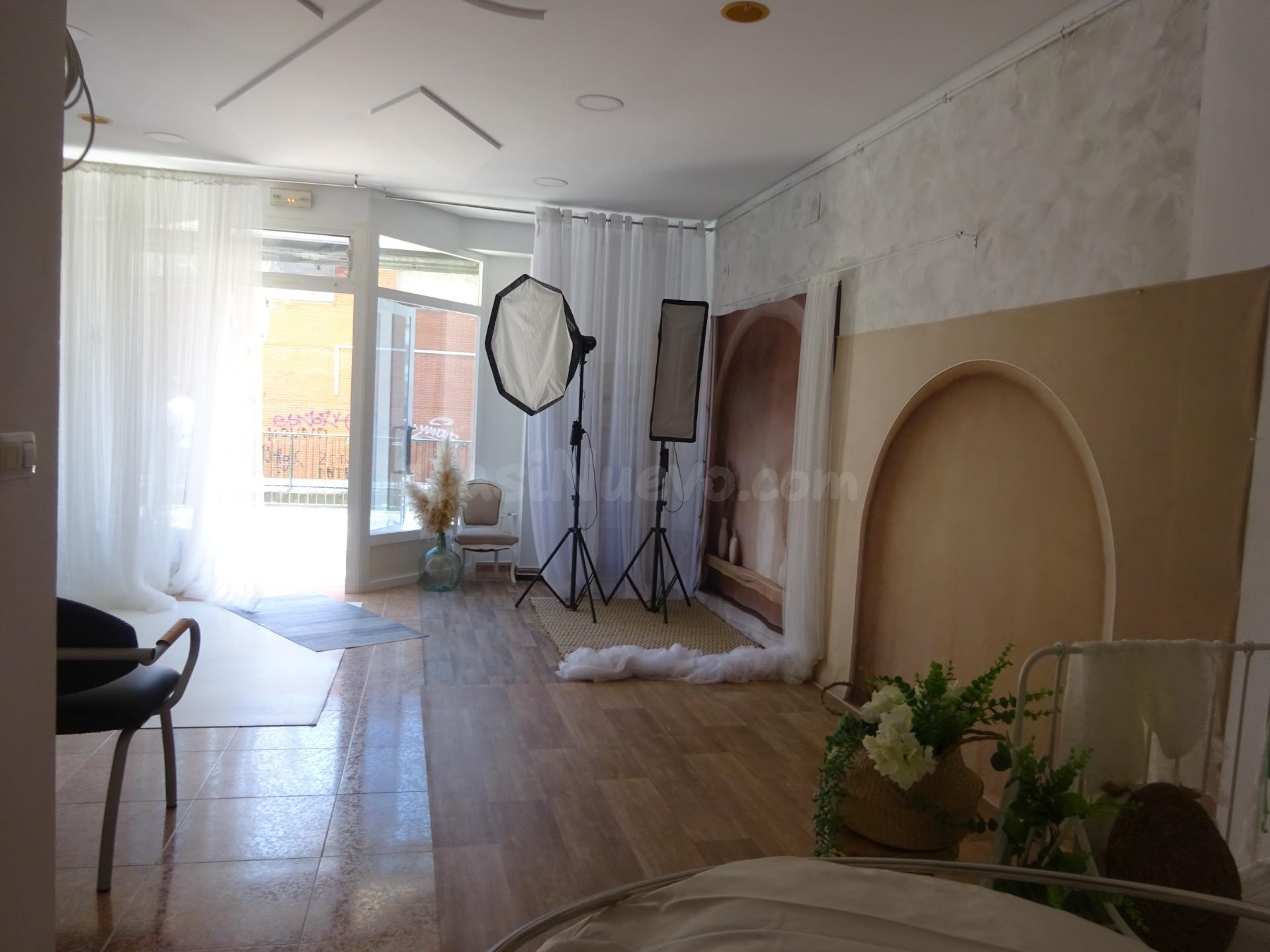 LOCAL COMERCIAL EN VENTA Y POSIBILIDAD DE ALQUILER CON OPCION A COMPRA EN ZONA CARINYENA DE VILA-REAL
