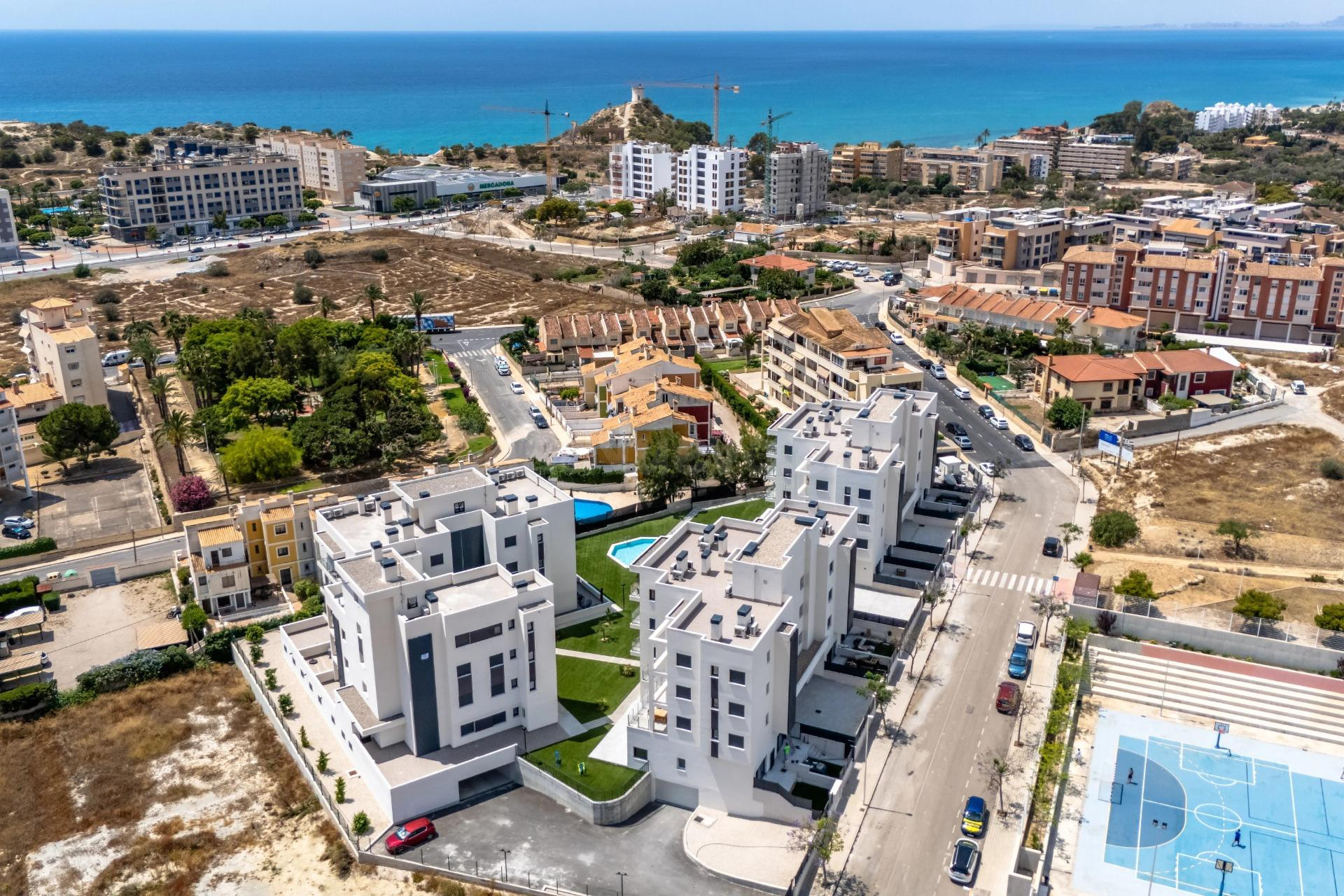 Oportunidad de inversión: Apartamentos en planta baja con licencia turística en Villajoyosa