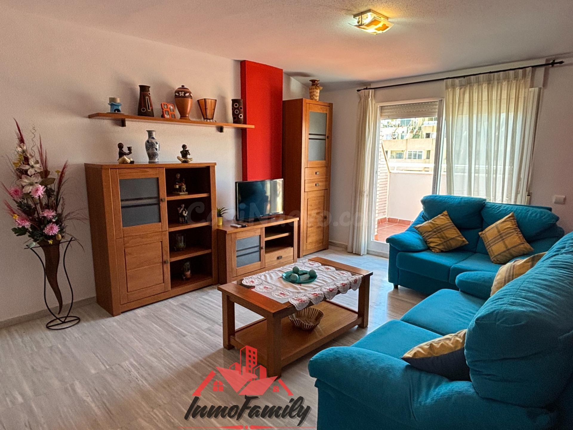 ALQUILER VACACIONAL ROQUETAS DE MAR, ÁTICO 2 DOR, TERRAZA, GARAJE Y PISCINA
