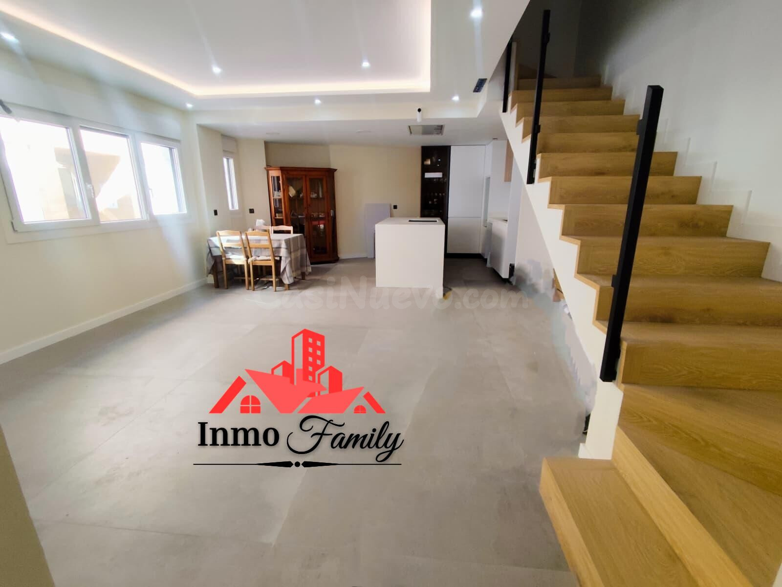 ¡DUPLEX ADOSADO A ESTRENAR EN ROQUETAS DE MAR! ¡VIVE CERCA DEL SOL Y LA PLAYA!