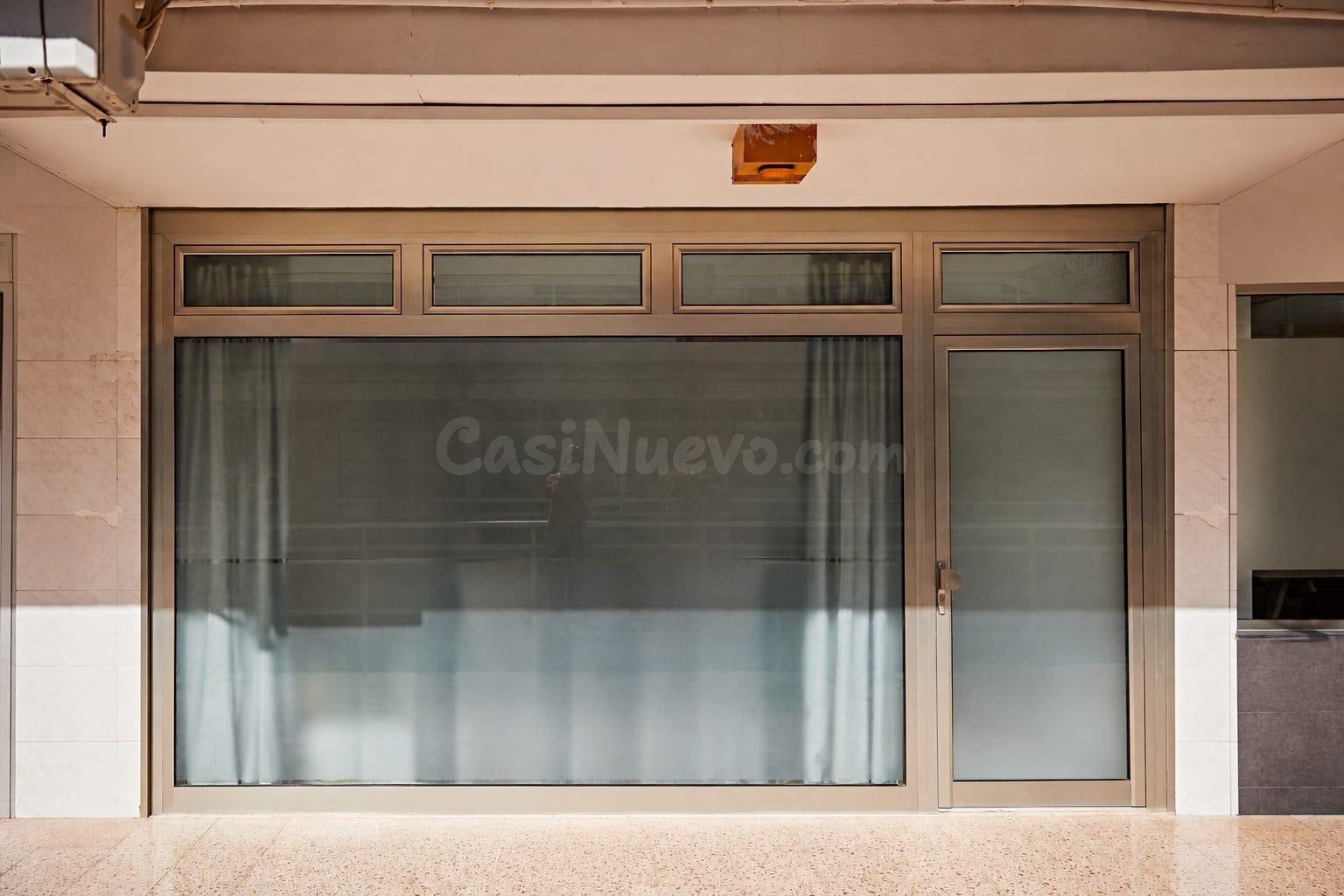 Empiece mañana mismo. Local comercial completamente equipado en el CC Eurocenter, Maspalomas