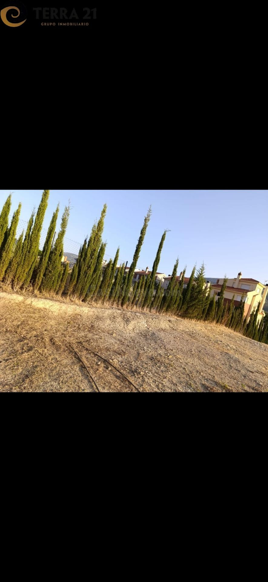 Oportunidad de Inversión: Terreno Urbanizable en Los Villares