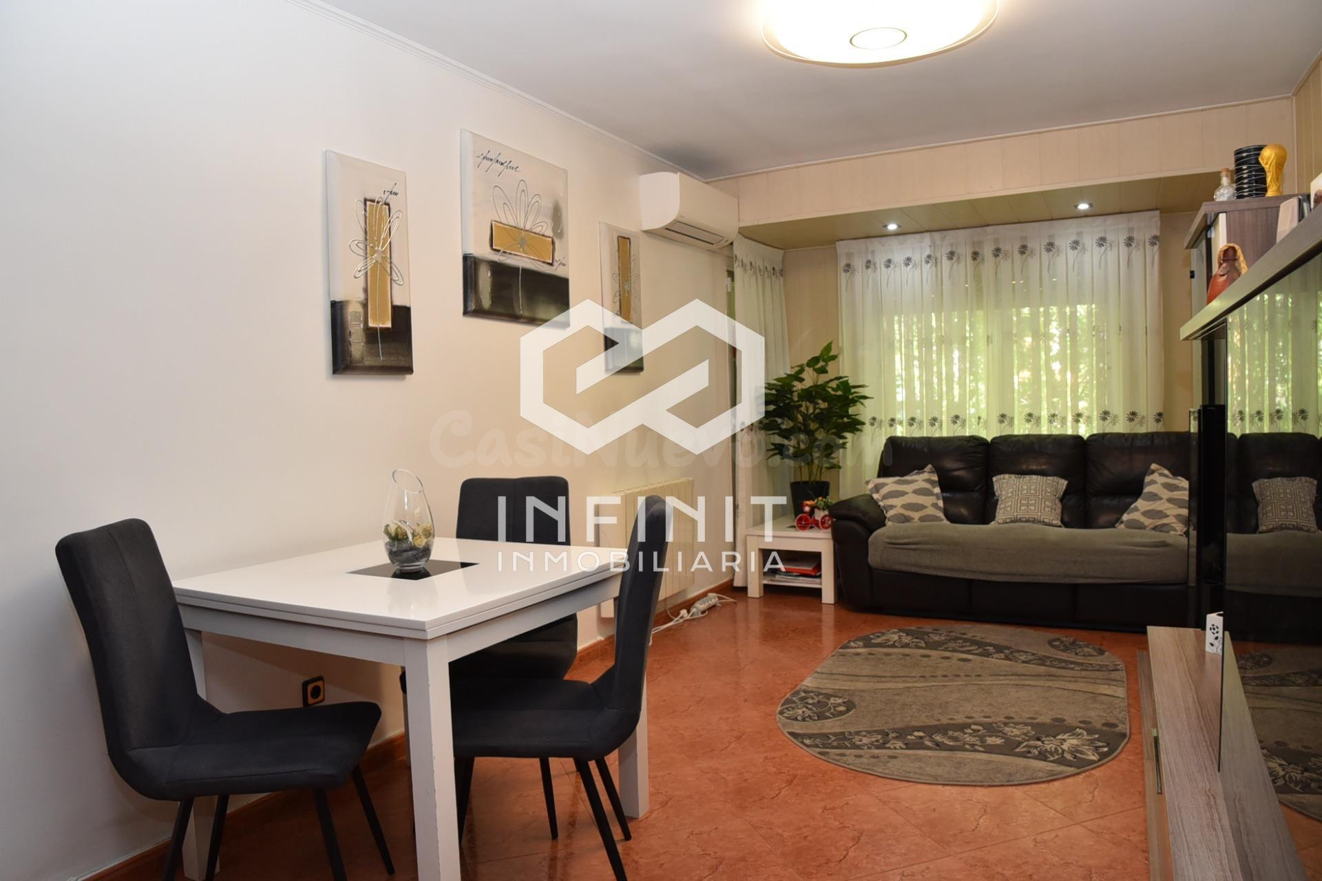 ¡ENTRA, DEJA LAS MALETAS Y DISFRUTA!... 3 dormitorios, terraza y reforma impecable.
